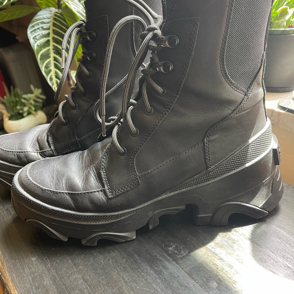 Sorel Black Combat Moto Boots with Platform Sole